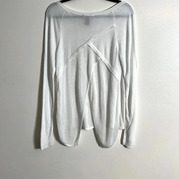 White House Black Market White Sweater w/ Mesh Detail & Butterfly Back Size M - Picture 2 of 10